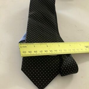 FINAL MARKDOWN Tommy Hilfiger Polka Dot Tie